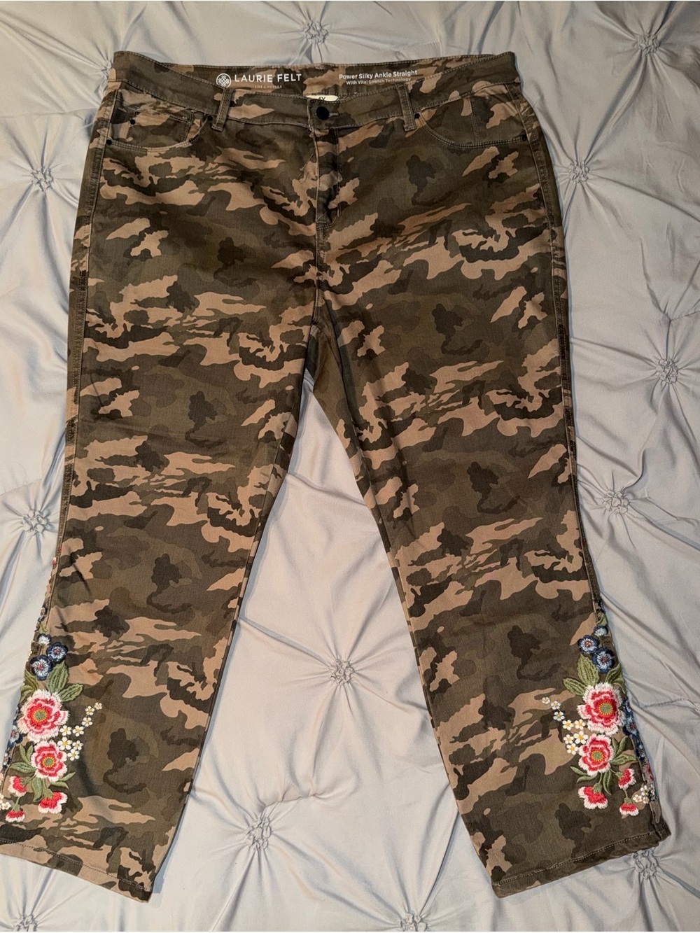 Laurie Felt Camo Ankle Jeans with Floral Embroidery - Green & Brown
